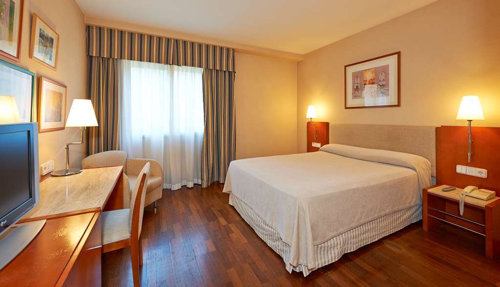 Nh Sport Otel Zaragoza Oda fotoğraf